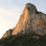 Art of climbing: find your way on the rock (Annecy)