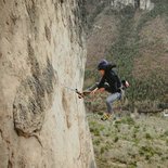 Gérer sa peur de la chute en escalade (Tarn, Jonte)