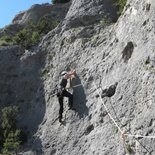 Multi pitch climbing training in the Jonte gorges