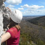 Cliff climbing discovery in Burgundy