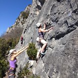 Gentle rock climbing course around Die (Drôme)