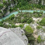 Multi-pitch climbing course (Verdon gorges)