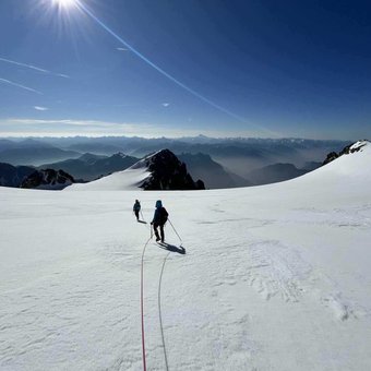 alpinisme-pelvoux-1.jpg