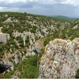 Hiking in the Oppedette gorges (North Luberon)