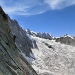 Mountain climbing course: the cracks of Chamonix