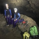 Spéléo aquatique dans la grotte de Vau (Doubs)