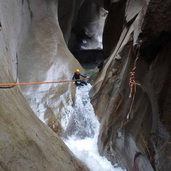 canyon-trou-blanc-ile-reunion-1.jpg