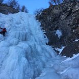 Discover ice climbing in La Grave (Hautes-Alpes)