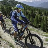 Electric mountain bike improvement course in Queyras