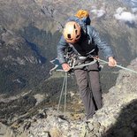 Multi pitch climbing route: initiation & improvement (Pyrenees)