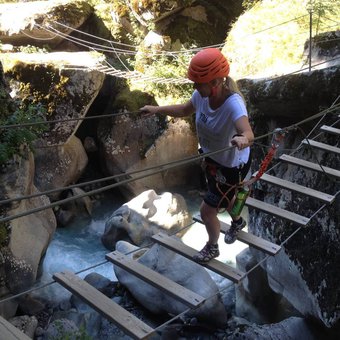 via-ferrata-gorges-ailefroide-pelvoux-1.jpg