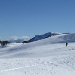Snowshoeing escape weekend in the Vercors