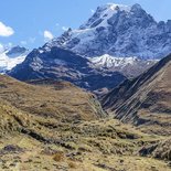 Trekking in the Apolobamba Cordillera