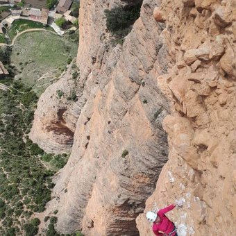 escalade-mallos-riglos-1.jpg