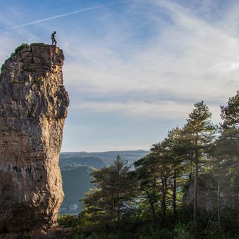 grande-voie-escalade-gorges-tarn-jonte-1.jpg