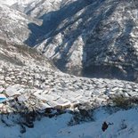 Trekking in the Ganesh Himal massif