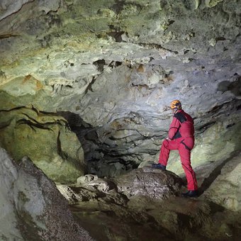 speleo-grotte-troubat-1.jpg