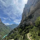 Multi-pitch climbing course (Verdon gorges)
