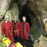 Spéléo aquatique dans la grotte de Vau (Doubs)
