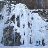 Ice climbing initiation (Isère, Hautes-Alpes)