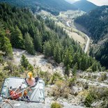 Dîner et nuit en falaise dans le Vercors