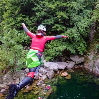 canyoning-gorges-haute-borne-1.jpg