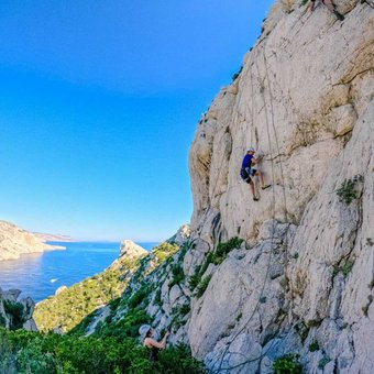 escalade-calanques-1.jpg