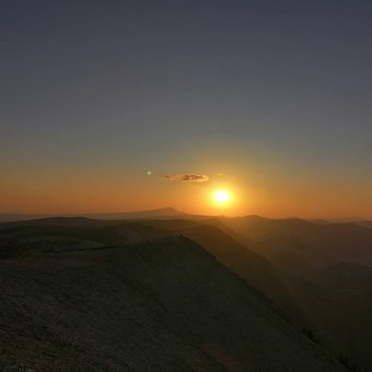 coucher-soleil-montagne-lure-1.jpg