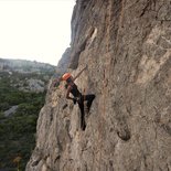Cliff climbing autonomy course (Eastern Pyrenees)