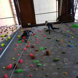 Cours d'escalade en salle à Grenoble (Isère)