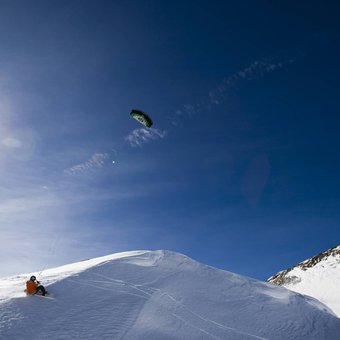 snowkite-snowboard-alpe-huez-2.jpg
