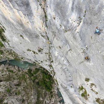 escalade-grande-voie-verdon-1.jpg