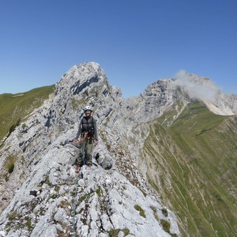 alpinisme-traversée-dents-lanfon-pointe-chauriande-1.jpg