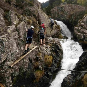 via-ferrata-alpe-du-grand-serre.jpg