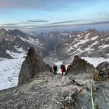 Mountaineering: Crossing the Meije (Écrins)