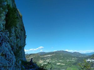 falaise-mevouillon-escalade.jpg
