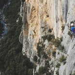 Introductory multi-pitch climbing course (Verdon)