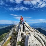 Mountaineering: ridge climbing around Grenoble