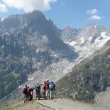 Trekking tour around the Mont Blanc