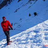 Snowy mountain safety training (Pyrenees)
