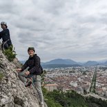 Grenoble via ferrata: les prises de la Bastille