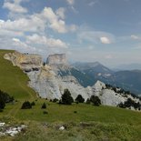 Hiking and well-being cocktail in the Vercors (Drôme)