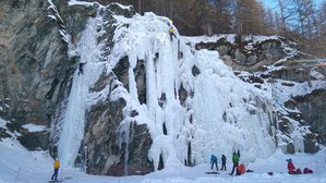 initiation-cascade-glace-bessans.jpg