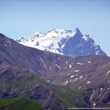 Trekking around the Aiguilles d'Arves