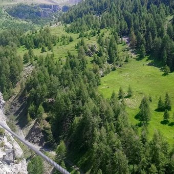 via-ferrata-rouanne-ancelle-1.jpg