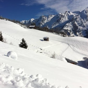 randonnee-raquettes-aravis-1.jpg