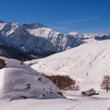 Wild snowshoeing stay in the Queyras 