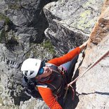 Grande voie d'escalade : initiation & perfectionnement (Pyrénées)