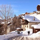 Wild snowshoeing stay in the Queyras