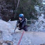 Cascade de glace dans le Champsaur (Hautes-Alpes)